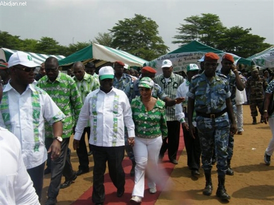 Célébration de la fête des mères : Mme Bédié comble 500 femmes